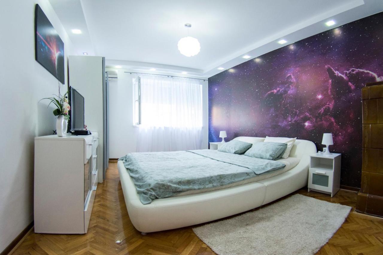 White Night City Center Apartman ベオグラード エクステリア 写真