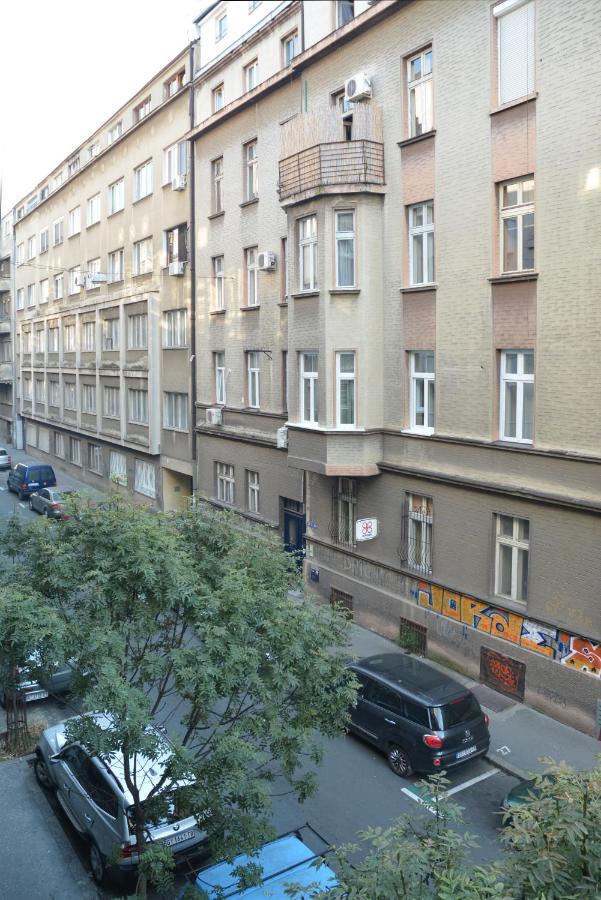 White Night City Center Apartman ベオグラード エクステリア 写真